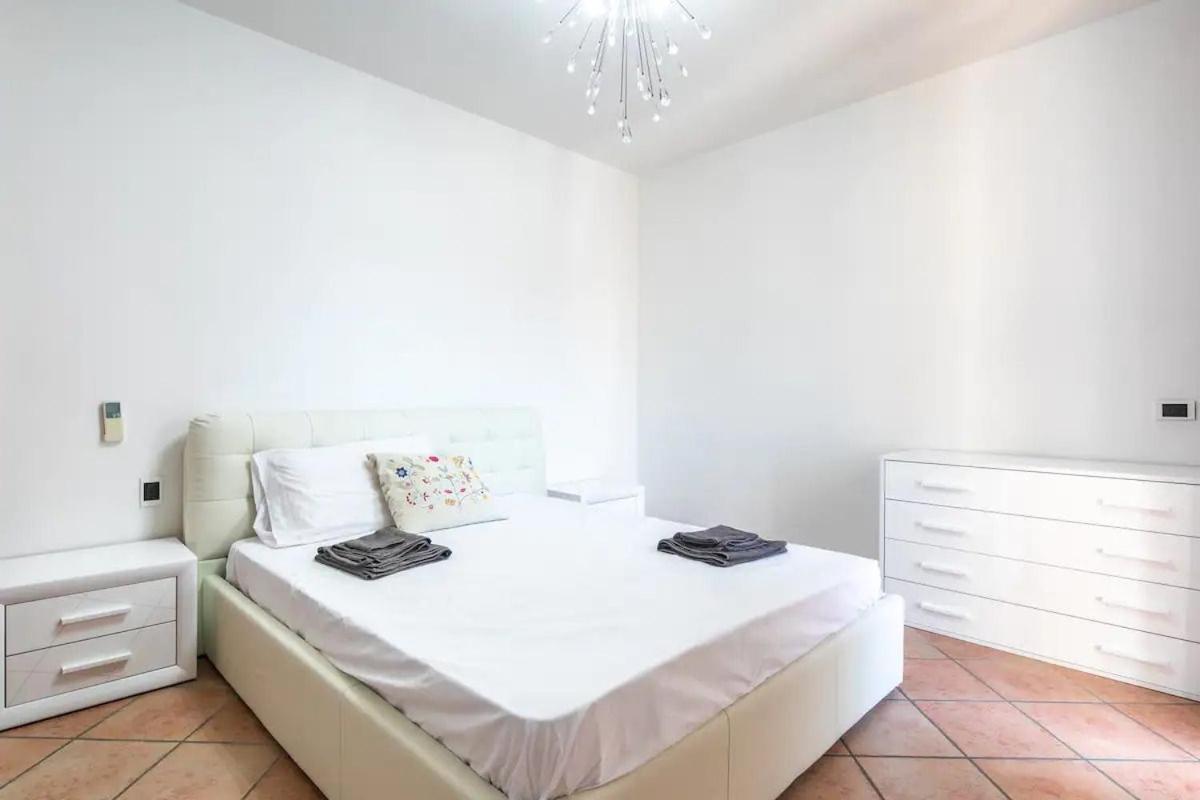 Suite Con 2 Balconi - 6 Guest Prato  Eksteriør bilde